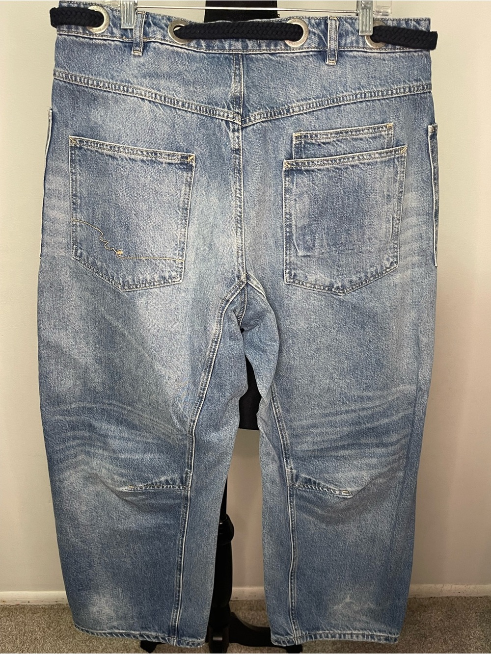 NWOT Free People We The Free Moxie Barrel Jeans Size 33 Timeless Blue $148 - Picture 4 of 7
